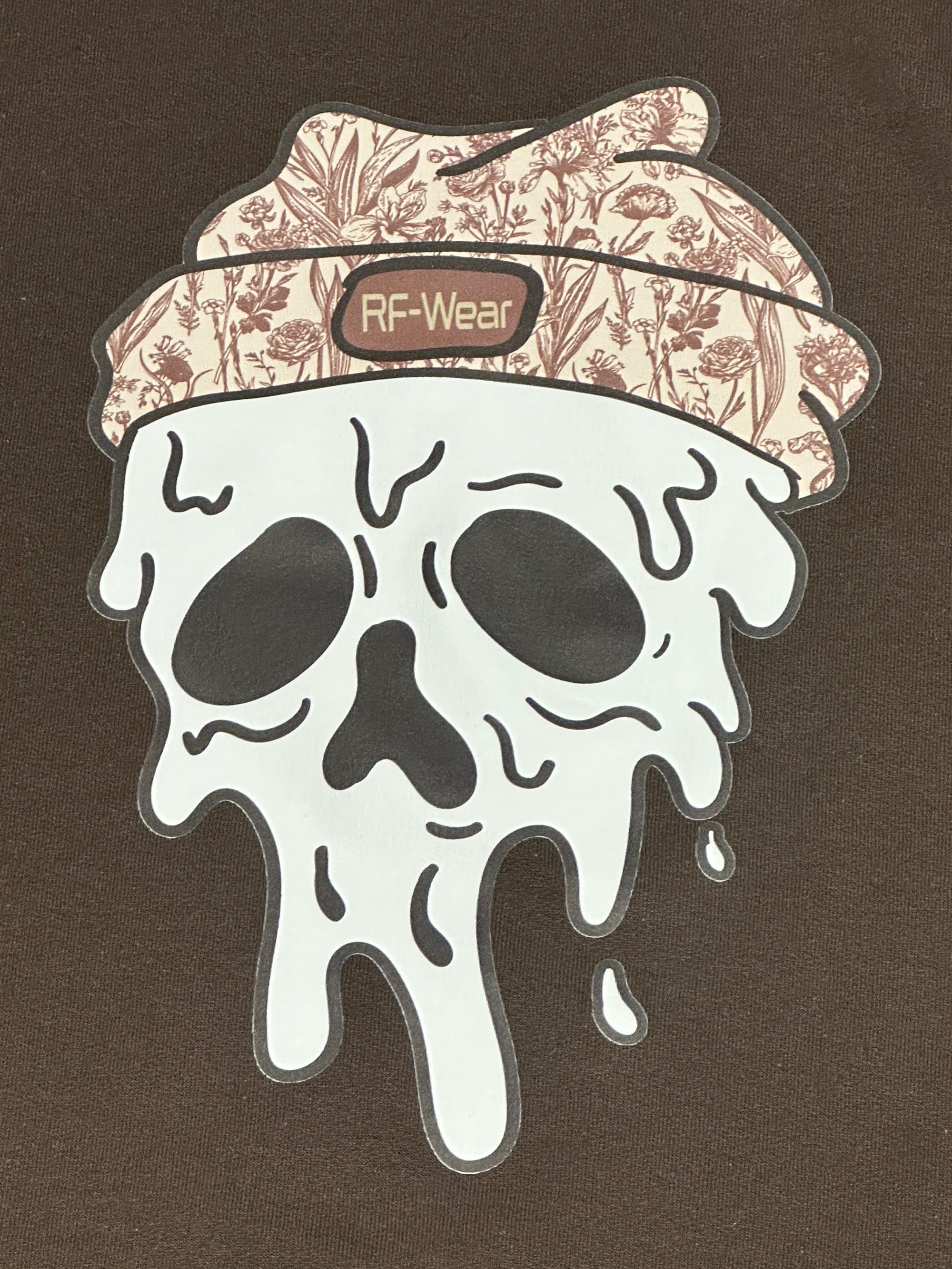 Close-up of RF-Wear Beanie Skull Hoodie Graphics