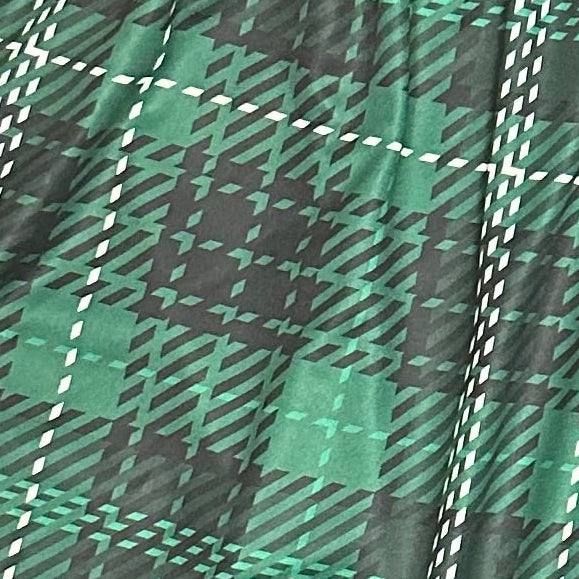 RF Wear Women's Tartan Plaid Pocket Shorts - Green - Close Up